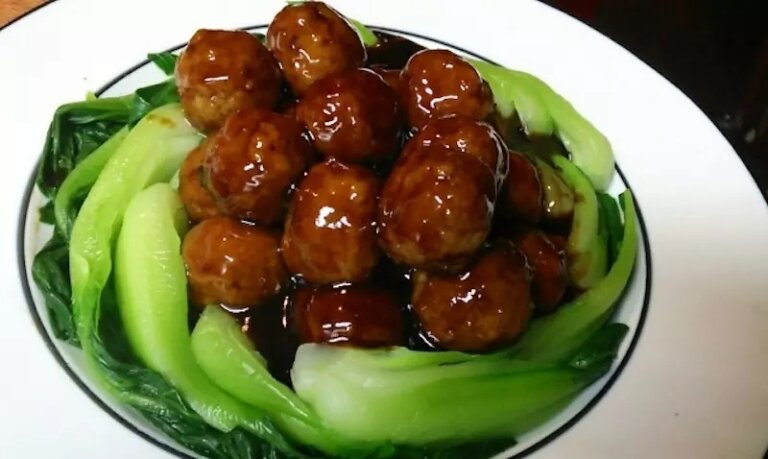 外帶、宅配冷凍年菜團圓過年！食藥署列解凍與復熱等注意事項