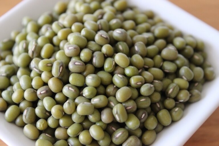 原來綠豆可分為粉綠豆、油綠豆！用3個簡單的小秘訣做出好喝的綠豆湯