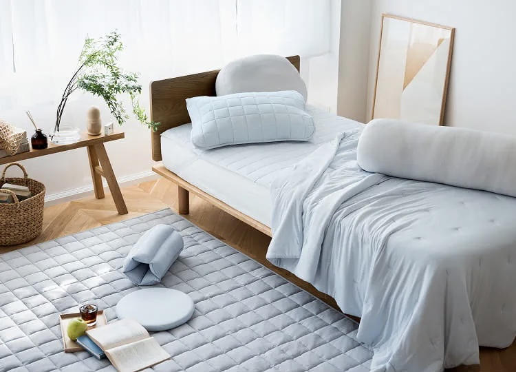 Roomie編輯部推薦｜不想再被熱醒，MUJI、NOTORI、3Ｍ薄被打造一夜好眠涼感綠洲