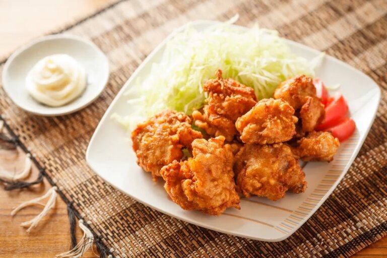 隔夜炸雞神還原！學會這個加熱技巧，酥脆外皮與多汁口感完美復活